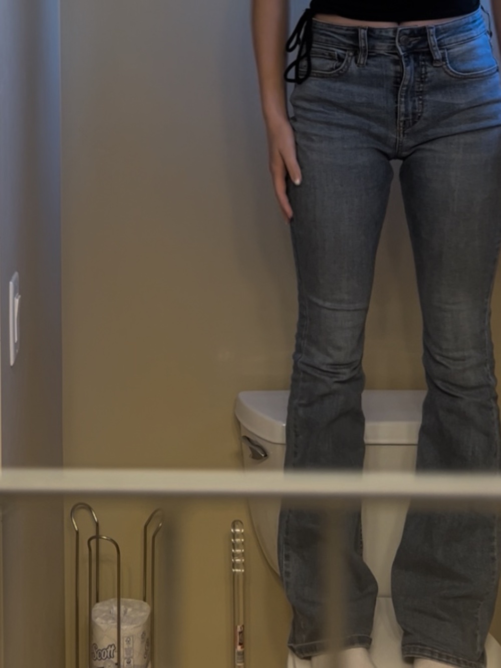 Shyanne Bootcut/Flare Jeans in medium wash - Picture 2 of 4